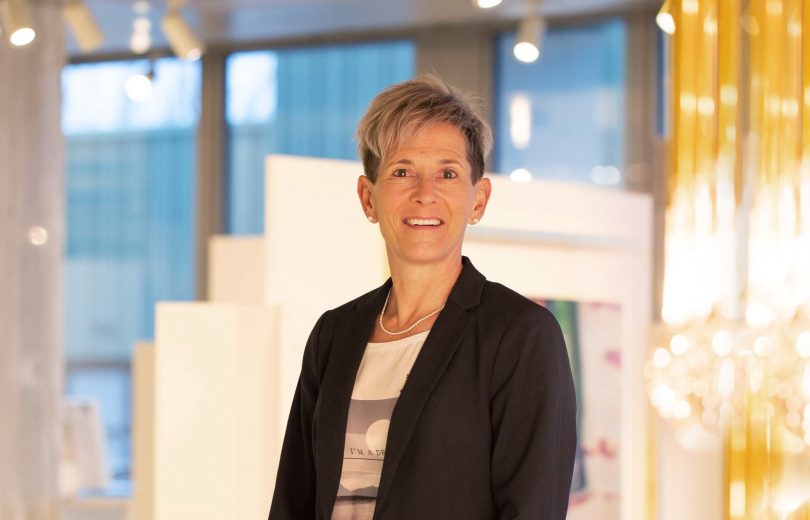 Andrea Gähwiler ist für die Buchhaltung & Finanzen im Auktionshaus Rapp zuständig